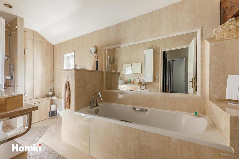 Appartement - 100 m² - 4 pièces