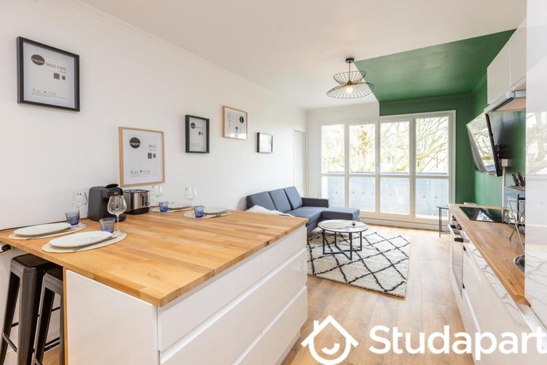 Chambre - 13 m² - 1 pièce