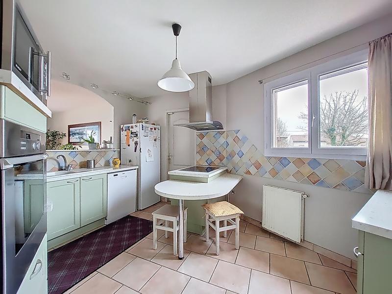 Maison - 99 m² - 4 pièces