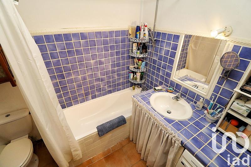 Maison - 241 m² - 10 pièces