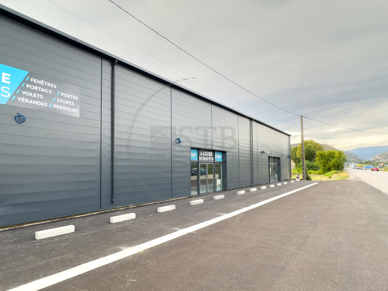 Local commercial - 259 m²