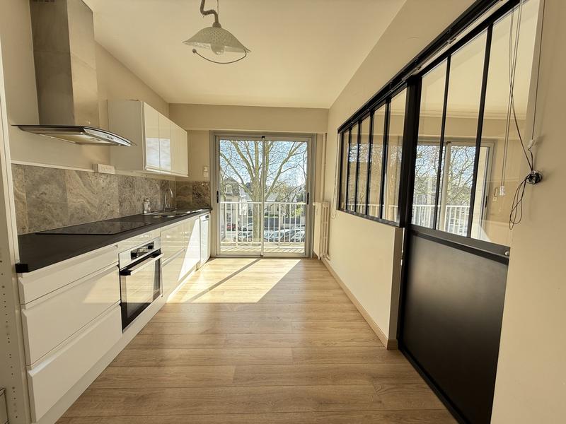 Appartement - 85 m² - 3 pièces