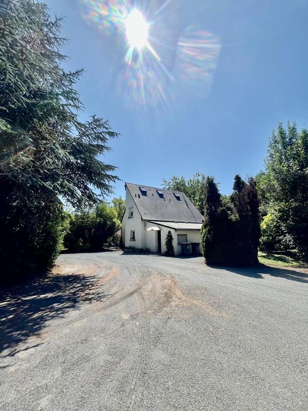 Maison - 140 m² - 7 pièces