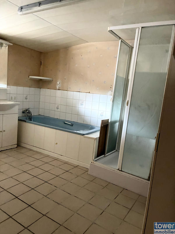 Maison - 95 m² - 6 pièces