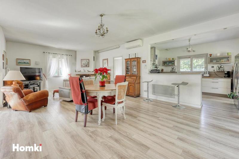 Maison - 138 m² - 5 pièces