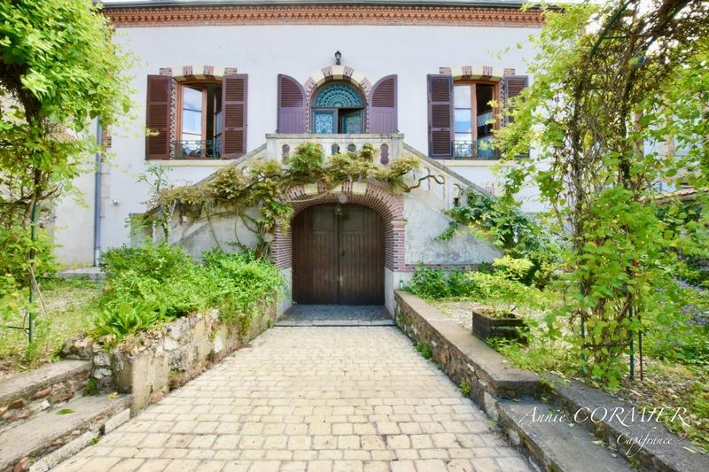 Maison - 150 m² - 8 pièces