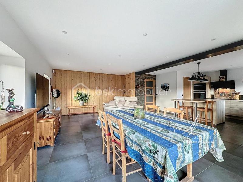 Corps de ferme - 159 m² - 5 pièces