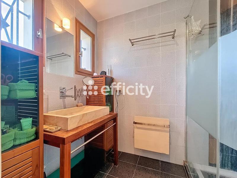 Villa - 150 m² - 5 pièces