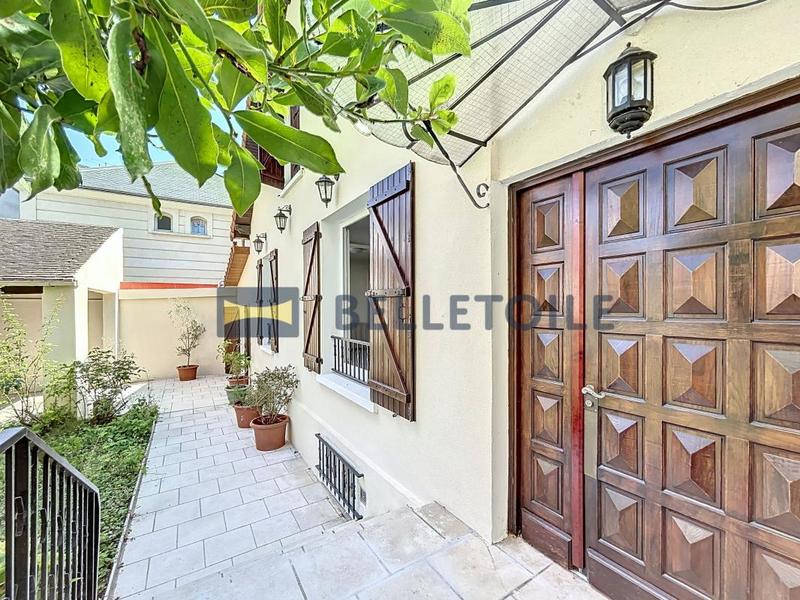 Maison - 160 m² - 4 pièces