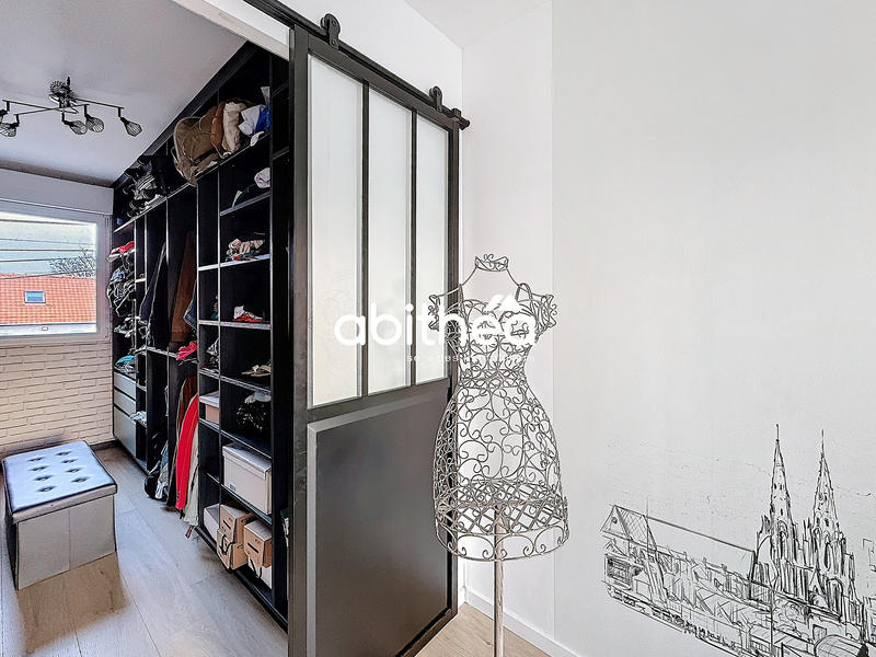 Maison - 144 m² - 5 pièces