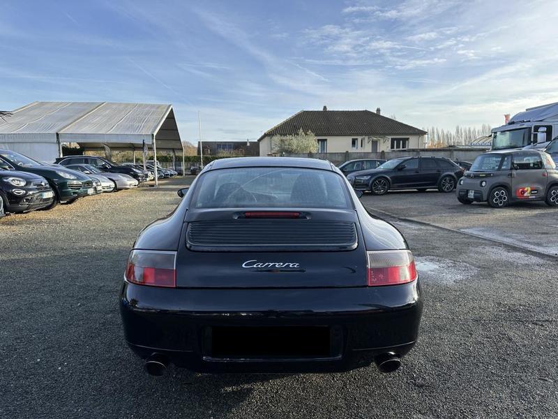 Porsche 996 Carrera 4