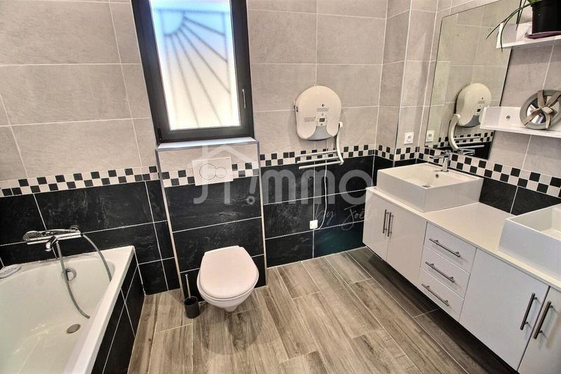 Villa - 123 m² - 4 pièces