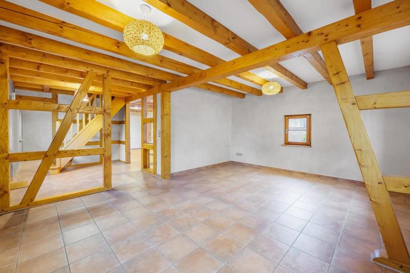 Maison - 93 m² - 4 pièces
