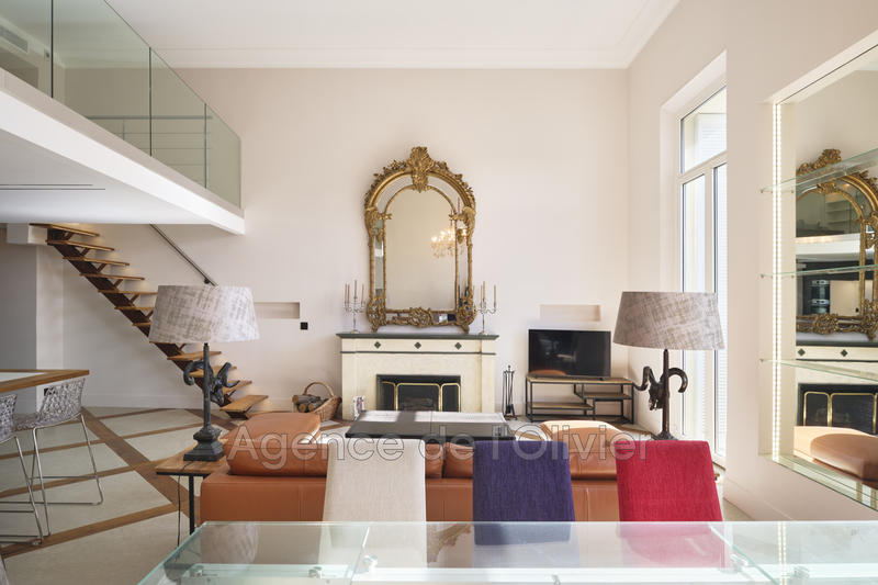 Appartement - 150 m² - 4 pièces