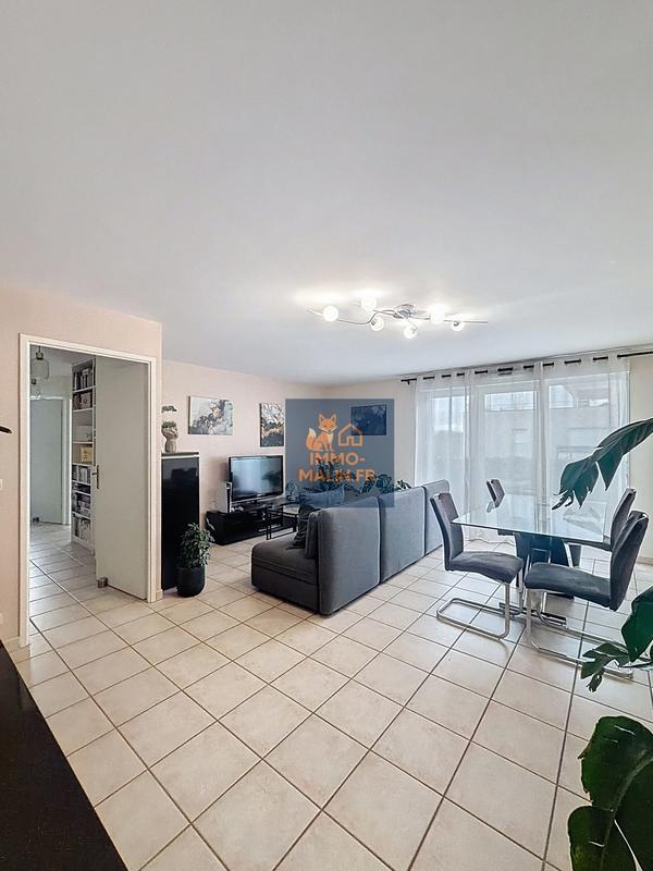 Appartement - 60 m² - 2 pièces