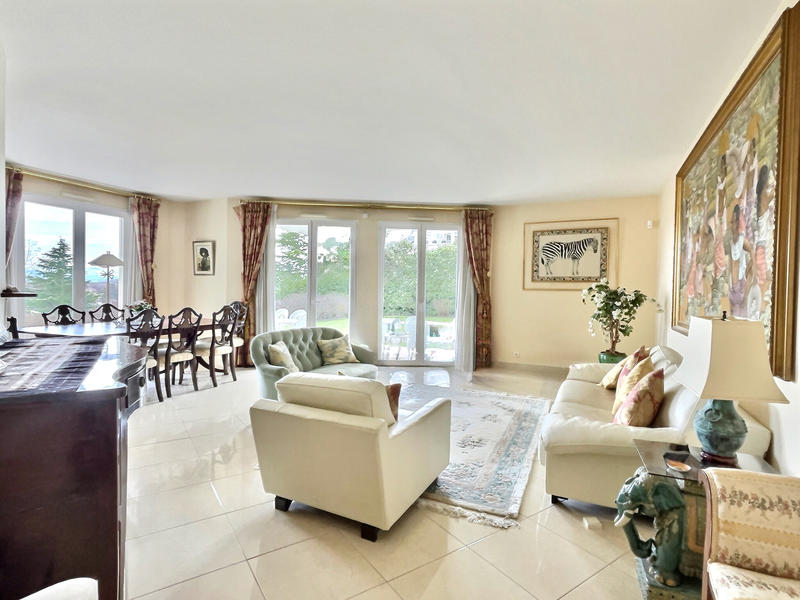 Appartement - 101 m² - 4 pièces