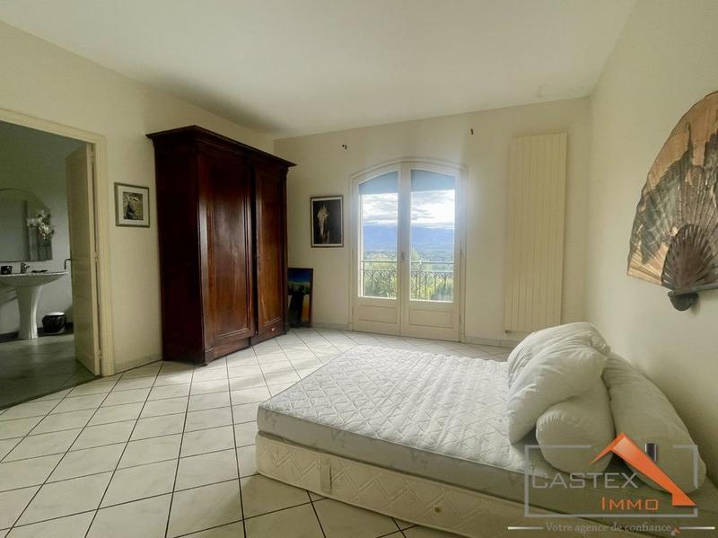 Maison - 138 m² - 4 pièces