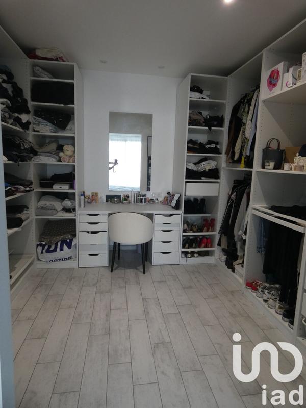 Maison - 198 m² - 8 pièces