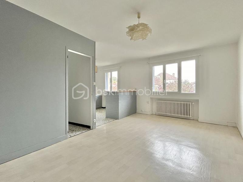 Maison - 157 m² - 8 pièces