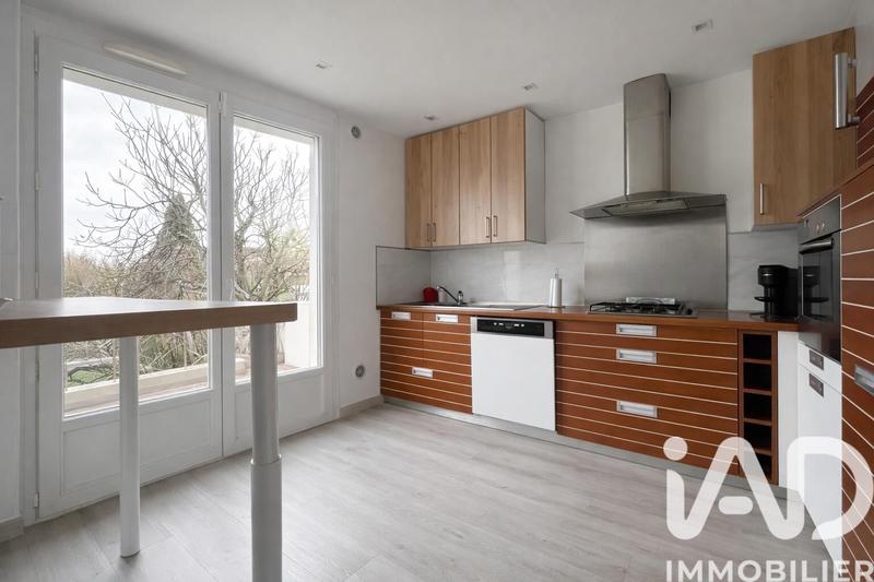 Maison - 180 m² - 6 pièces