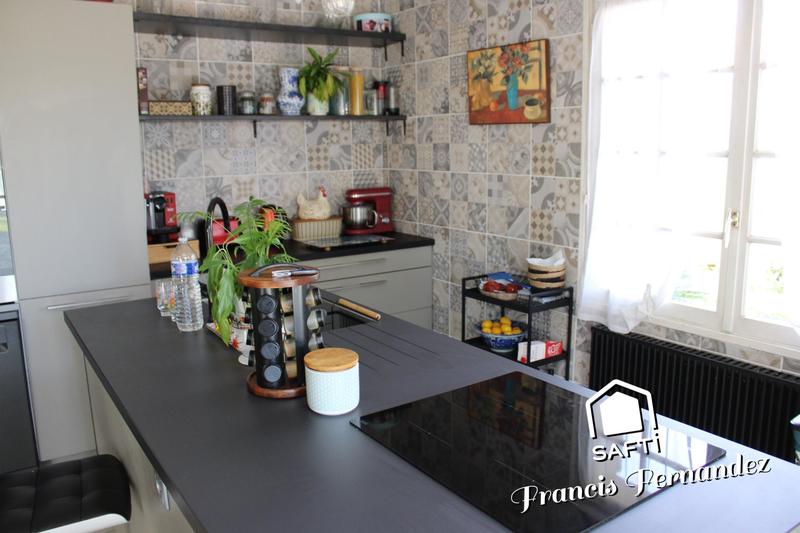 Maison - 159 m² - 6 pièces