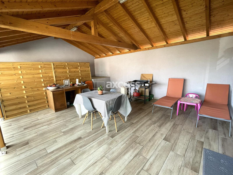 Maison traditionnelle - 145 m² - 5 pièces