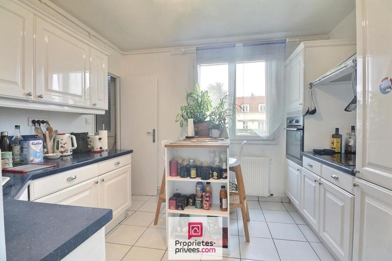 Appartement - 80 m² - 4 pièces