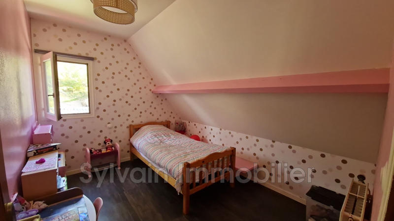 Maison - 180 m² - 7 pièces