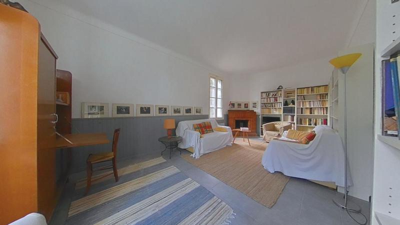 Maison - 402 m² - 16 pièces