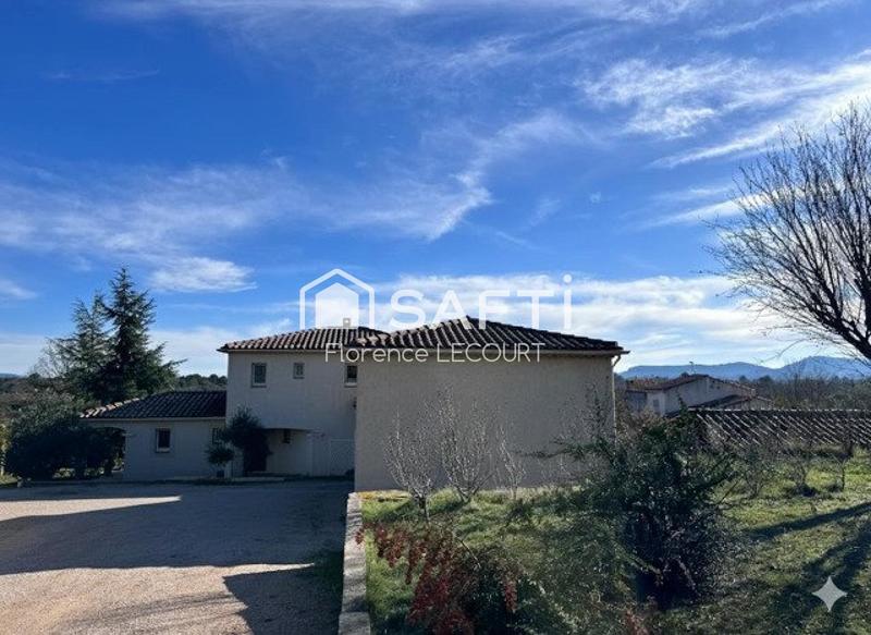 Maison - 186 m² - 5 pièces