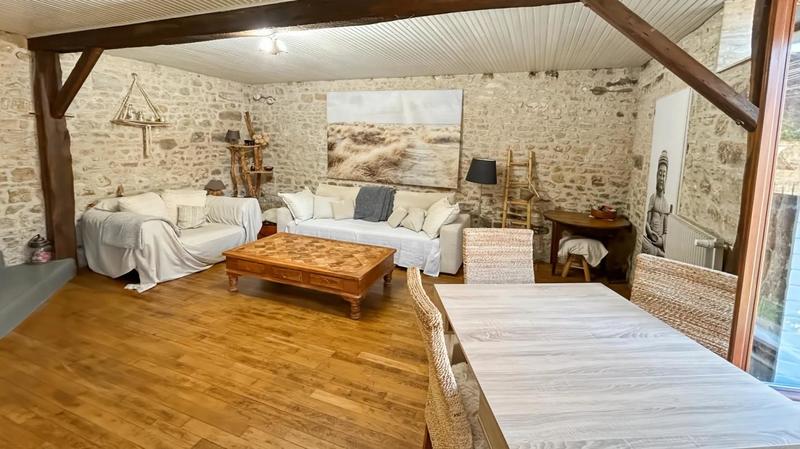 Maison - 92 m² - 3 pièces