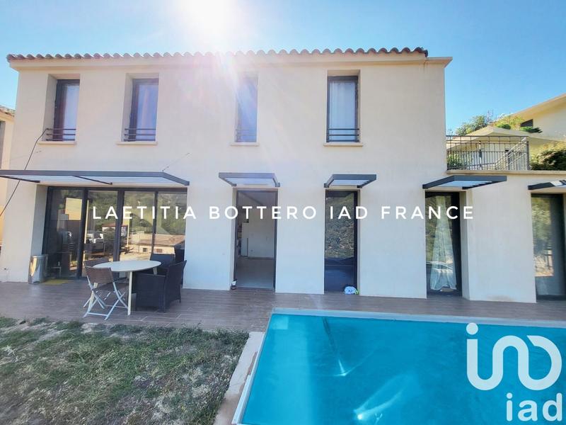 Maison - 122 m² - 5 pièces