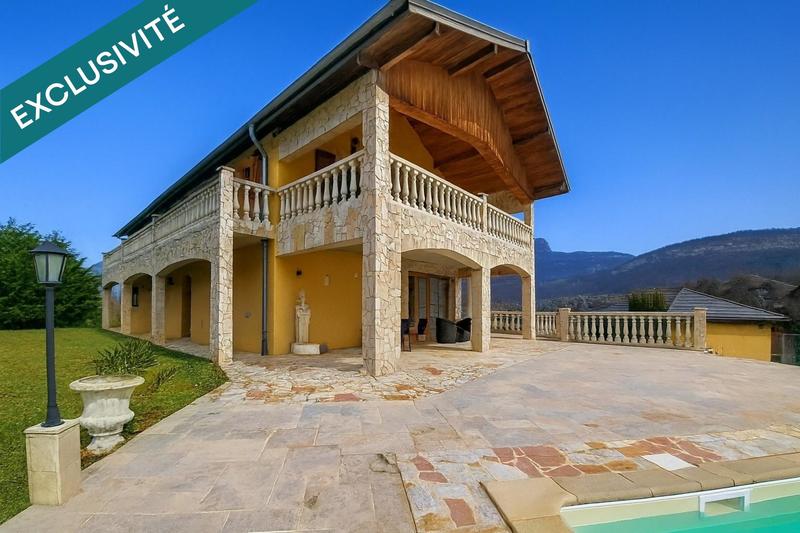 Villa - 226 m² - 7 pièces