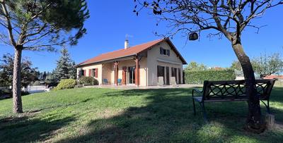 Maison traditionnelle - 140 m² - 6 pièces