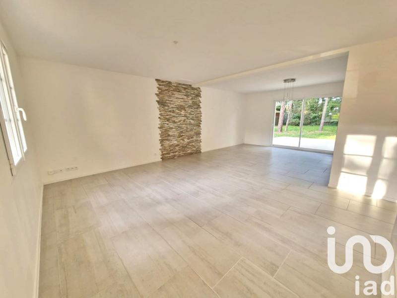 Maison - 160 m² - 8 pièces