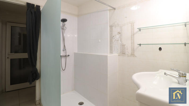 Appartement - 81 m² - 3 pièces