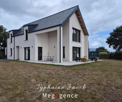 Maison - 150 m² - 6 pièces