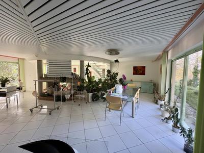 Propriété - 193 m² - 5 pièces