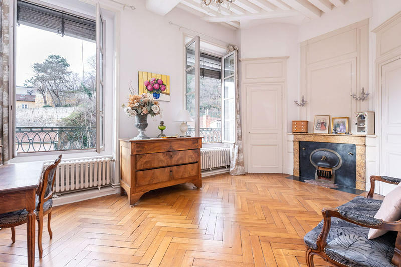 Appartement - 140 m² - 4 pièces