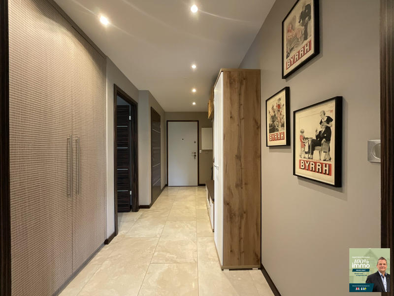 Appartement - 105 m² - 4 pièces