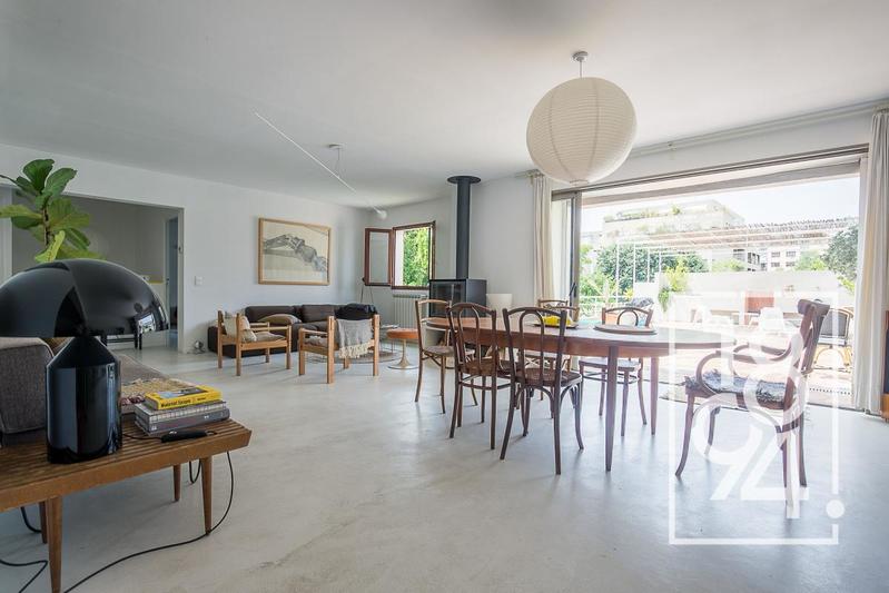 Villa - 234 m² - 7 pièces