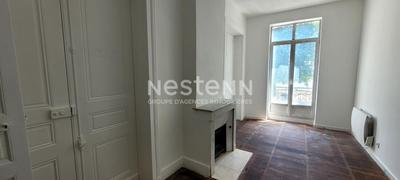 Bureau - 81 m² - 4 pièces