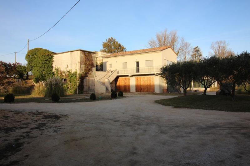 Propriété - 460 m² - 11 pièces
