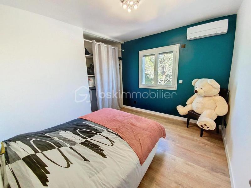 Villa - 245 m² - 6 pièces