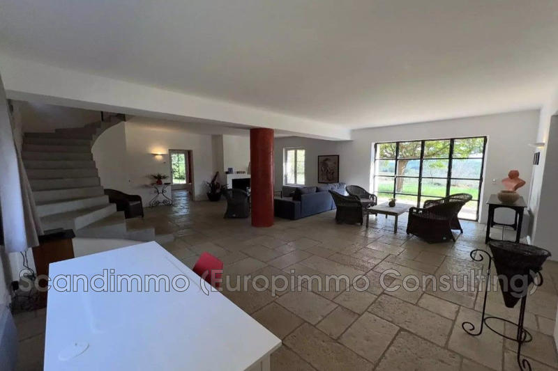 Villa - 195 m² - 7 pièces