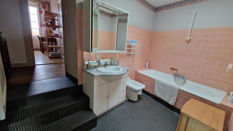 Maison - 160 m² - 7 pièces