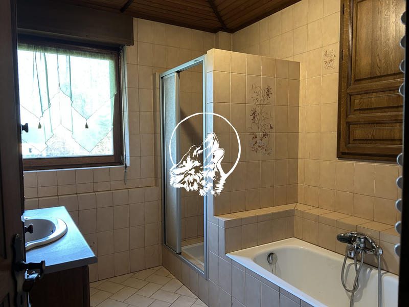 Maison - 183 m² - 8 pièces