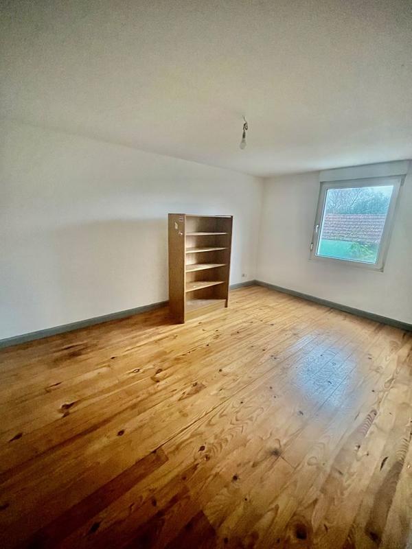 Appartement - 100 m² - 4 pièces