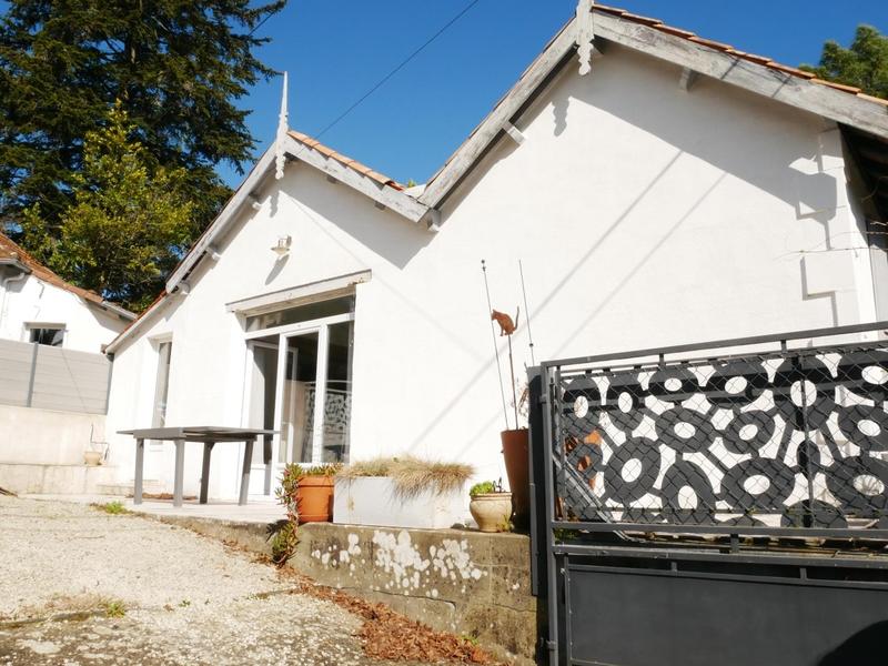 Maison traditionnelle - 75 m² - 4 pièces