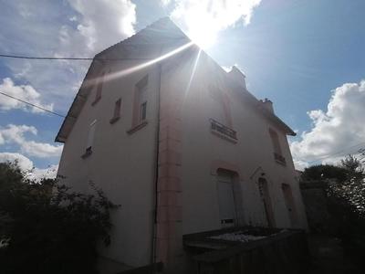 Maison - 164 m² - 7 pièces